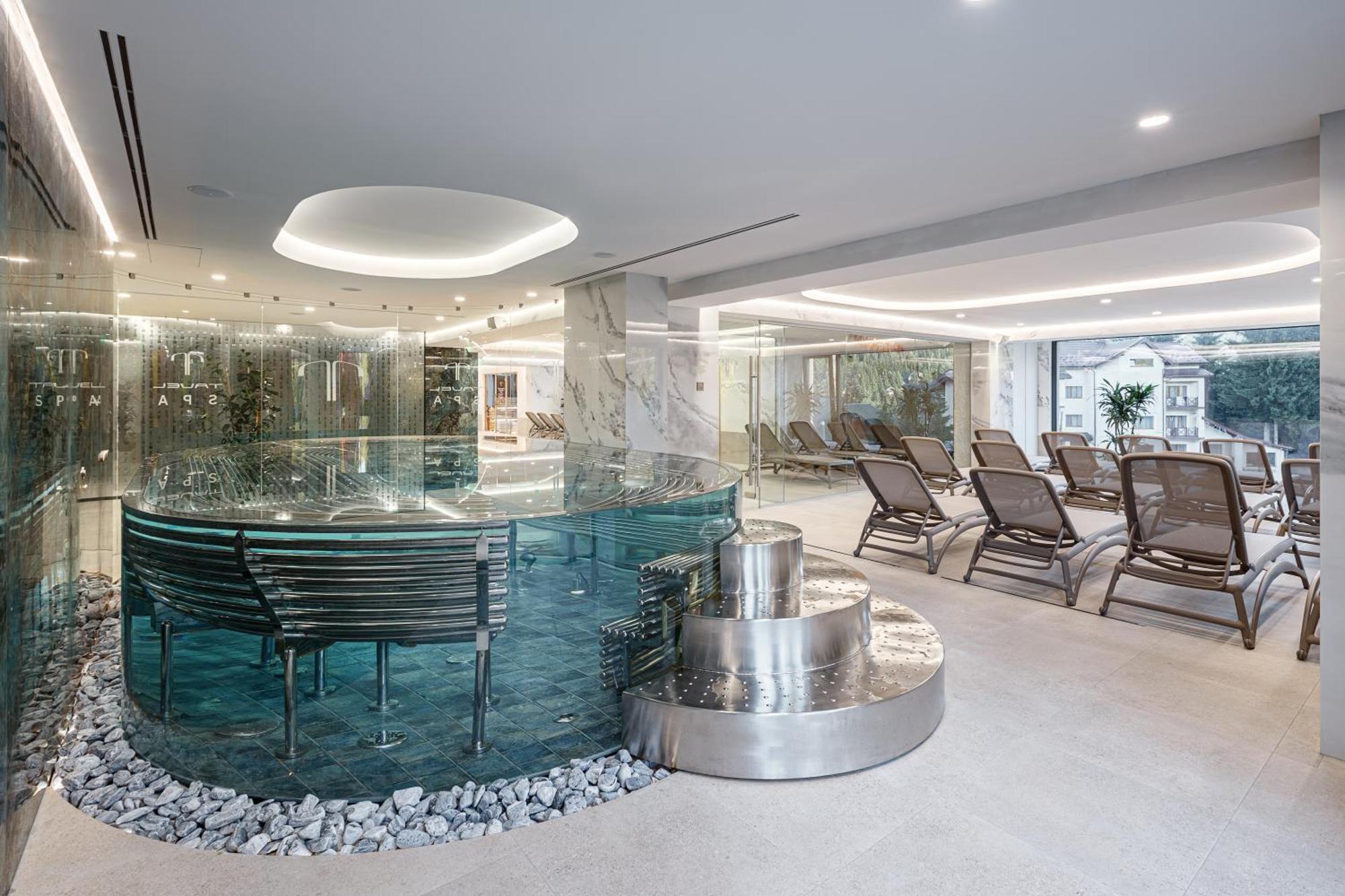 Tavel Hotel & Spa 부코벨 외부 사진